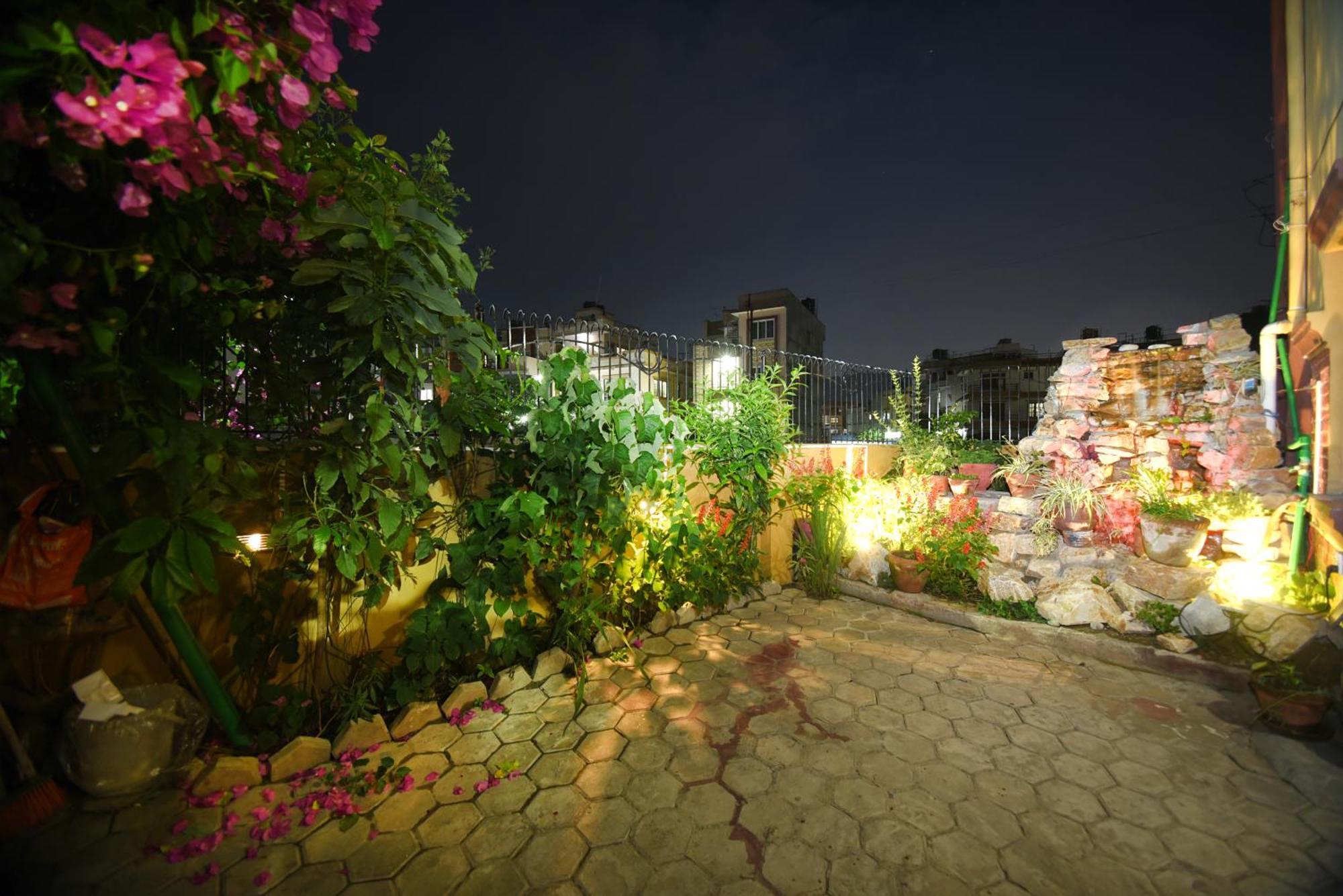 Mums Homestay & Studio Apartments كاتماندو المظهر الخارجي الصورة