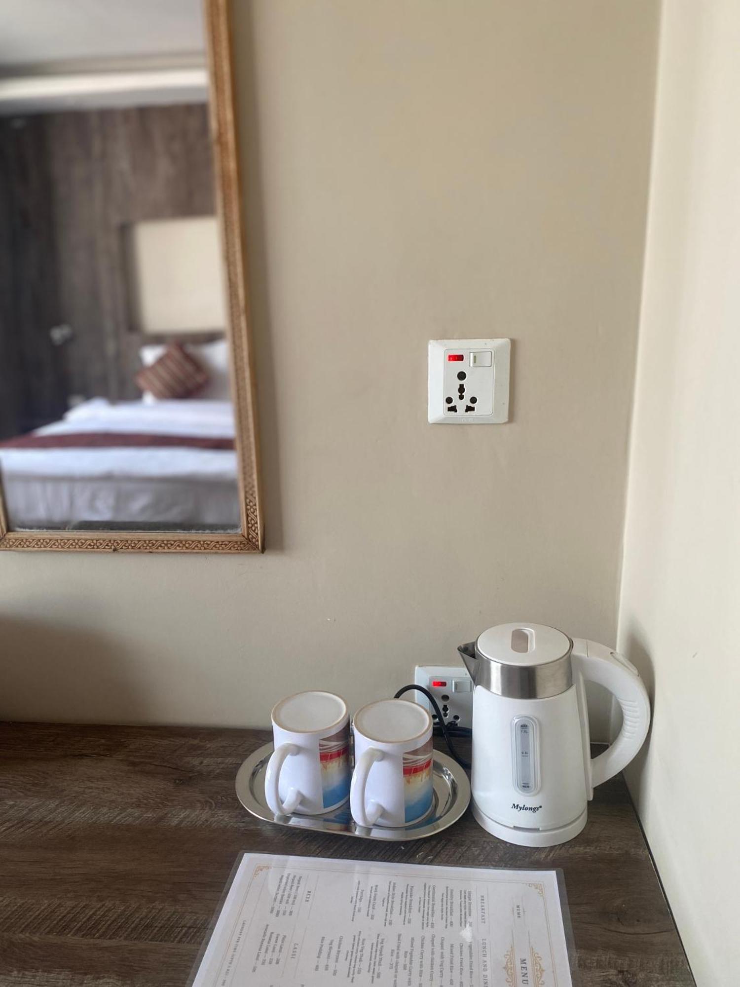 Mums Homestay & Studio Apartments كاتماندو المظهر الخارجي الصورة